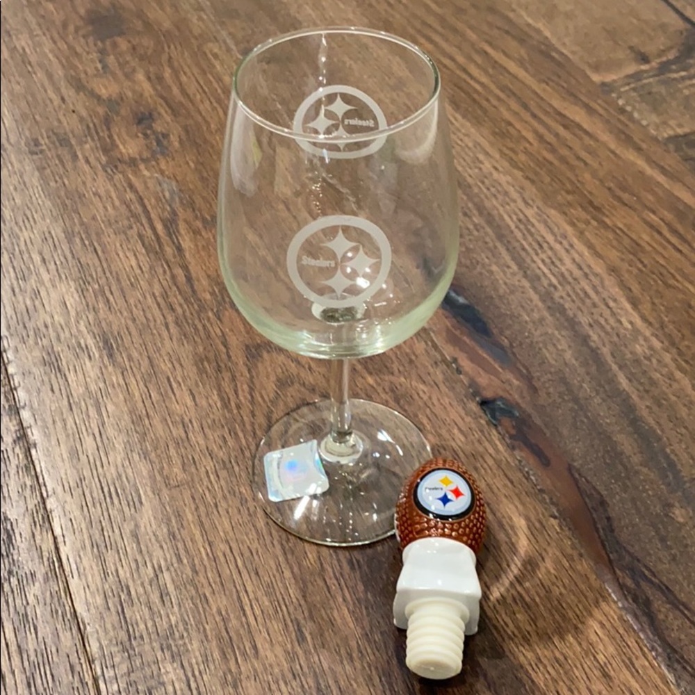 Steelers wine glass and cork
